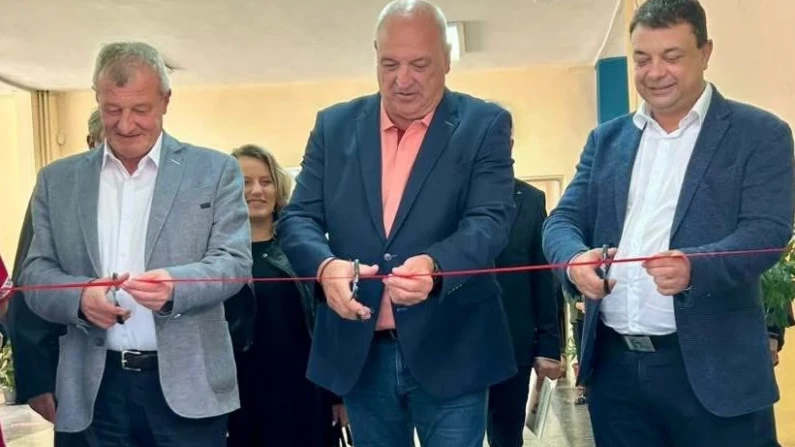 Нова зала за борба в спортното училище в Силистра