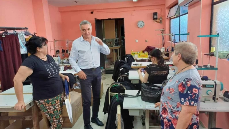 Водачът на листата на ПП-ДБ в Силистра Богомил Петков обсъди проблемите на бизнеса с представители на шивашка фабрика в Тутракан